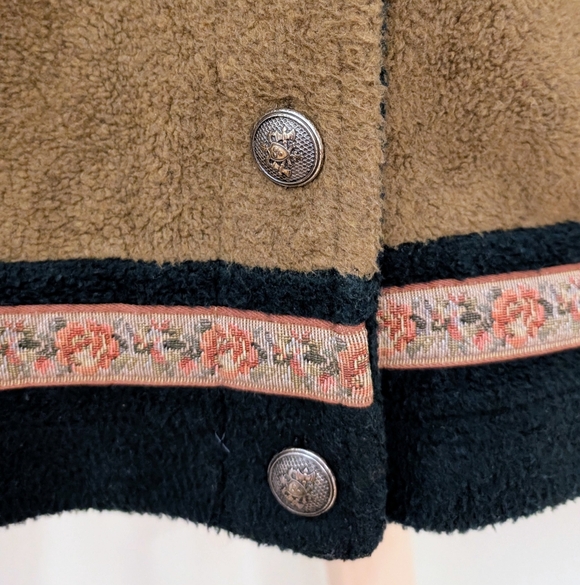 Vintage 90's Floral Trim Sleeveless Button Front Vest In Tan/Forest Green - Picture 4 of 10